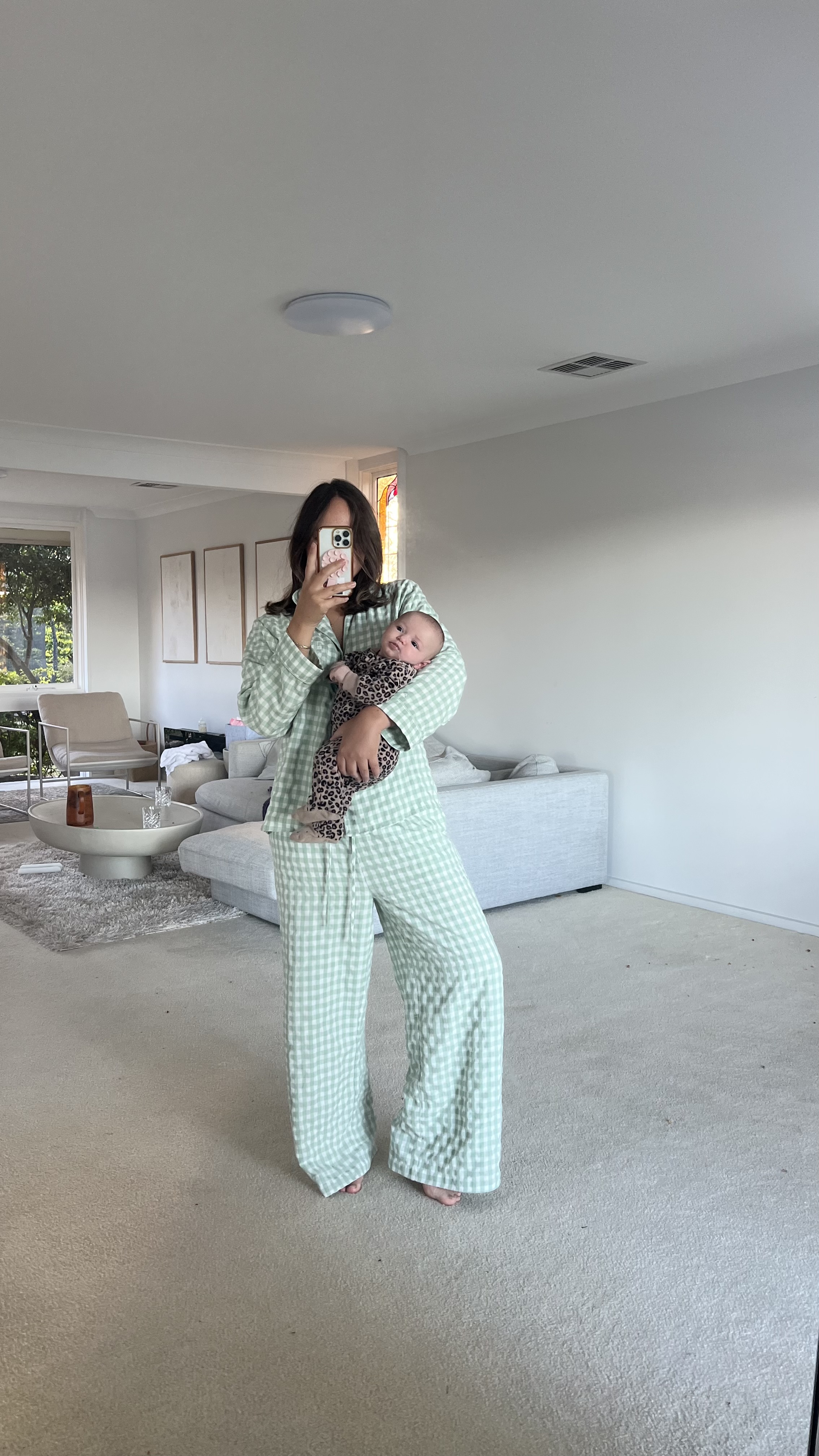 The list of postpartum essentials I wish someone had sent me! cover photo collage