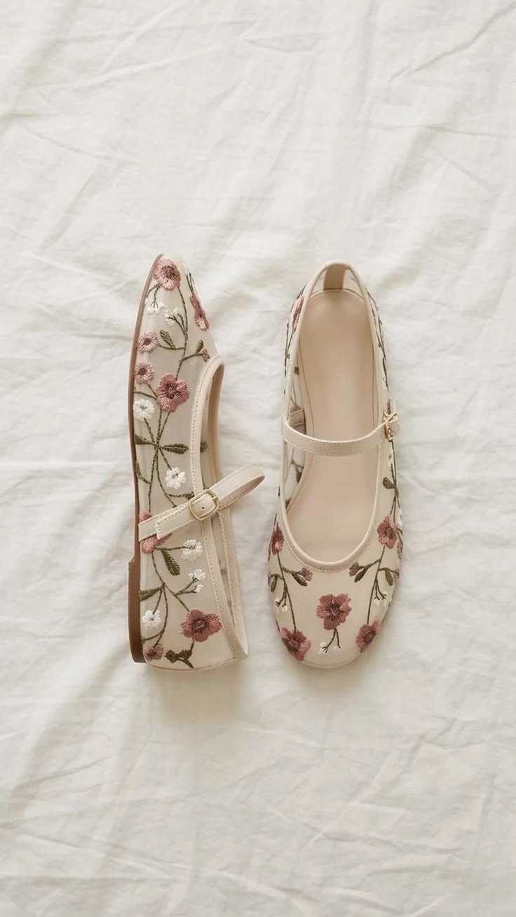 Pretty shoes for it girls🥹🫶 cover photo collage