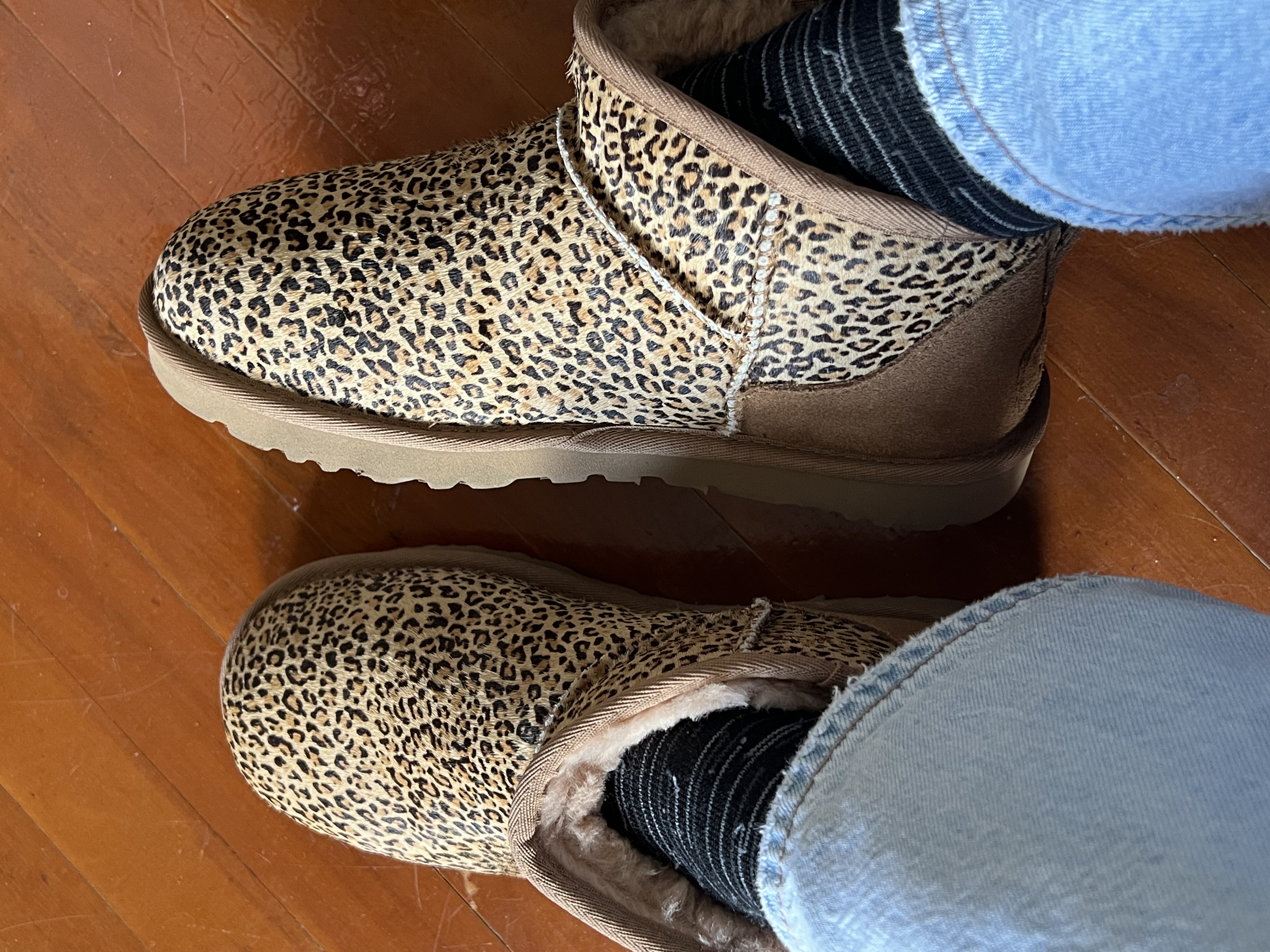 Check these out on my TikTok. 
@wealth_with_knowledge
I have videos of reviews, unboxings,and styling. cover photo collage