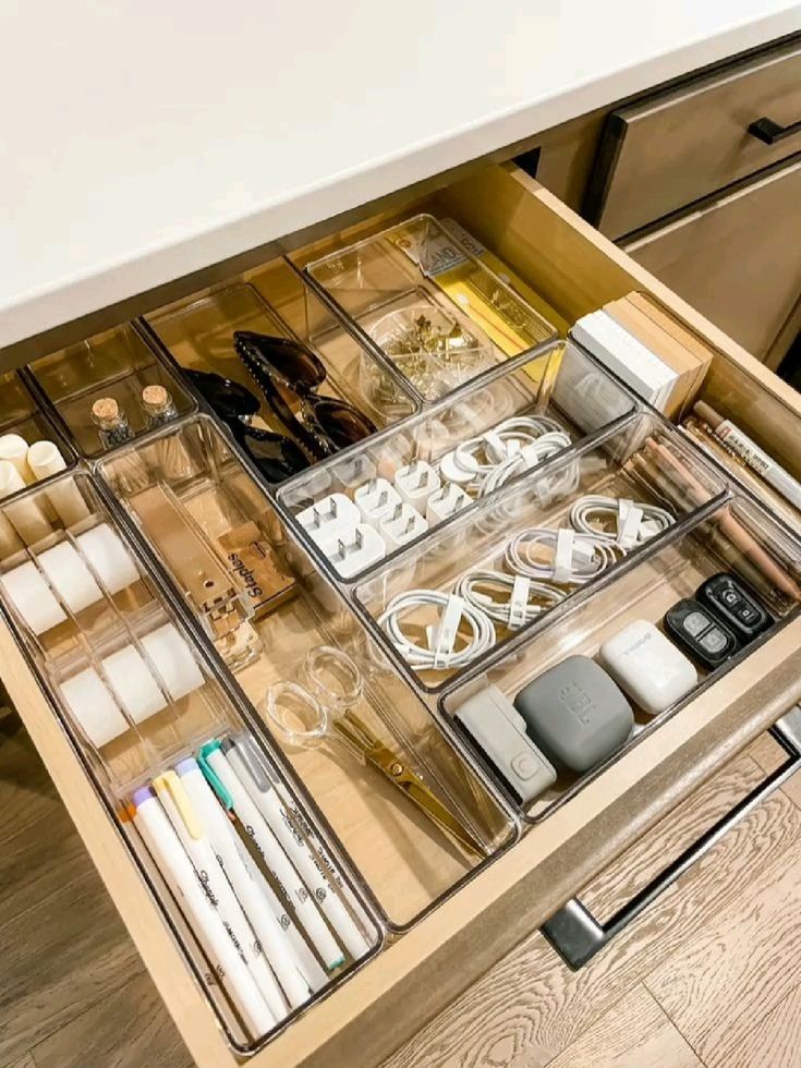 Declutter Your Home in Minutes cover photo collage
