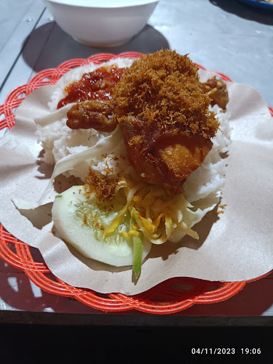 Surabaya - delicious and tasty place to go cover photo collage