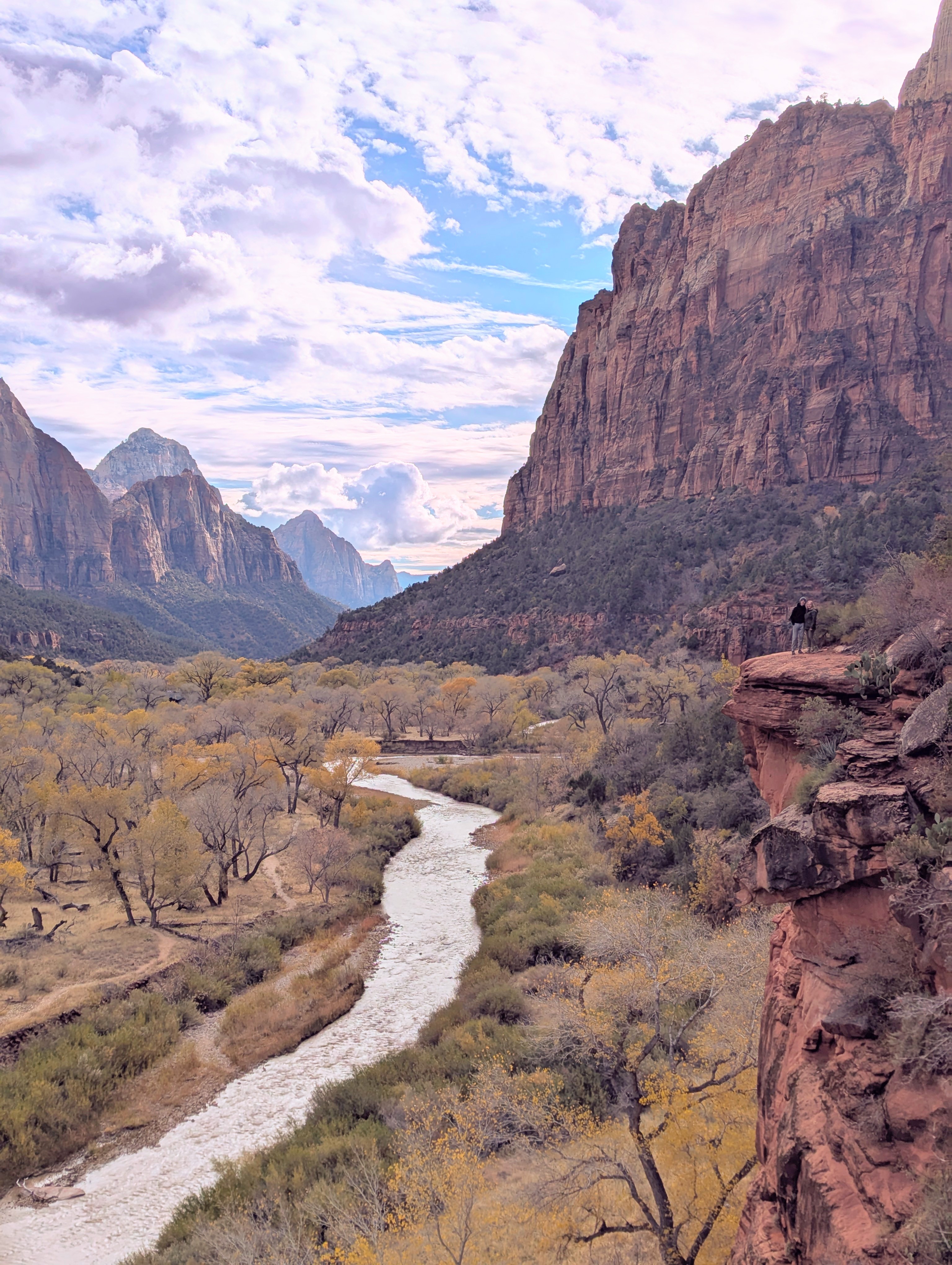 5 National Parks you need to add to your bucket list!! The Mighty 5 of Utah- The best Southwest roadtrip itinerary & tips! cover photo collage