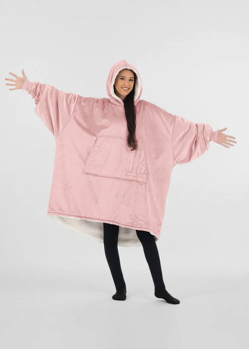 2025: Trendy Christmas Must-Haves for Teen Girls cover photo collage