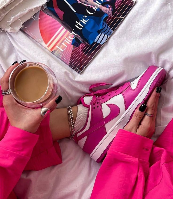 Nike👣 cover photo collage