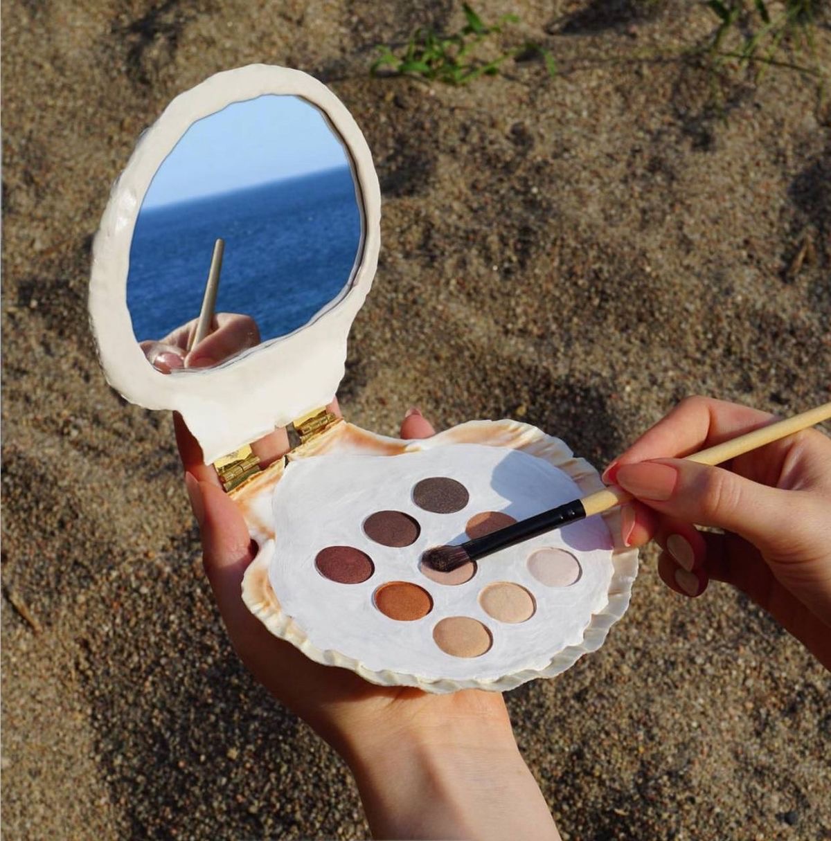 Everything needed to make summer visionboard dreams come true✨ cover photo collage