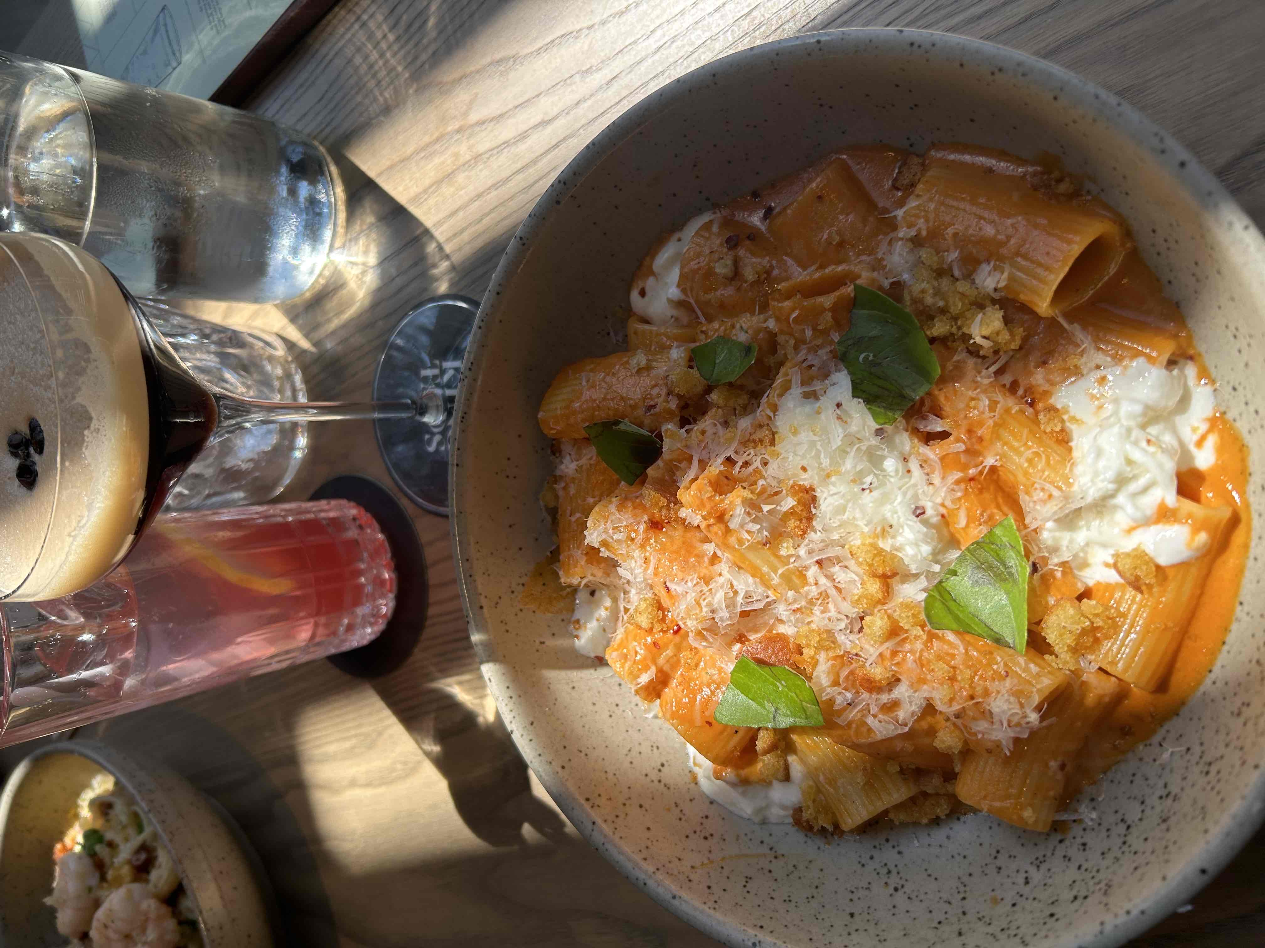 Tried & True Vancouver + Lower Mainland Eats 🥗🍔🍜 cover photo collage