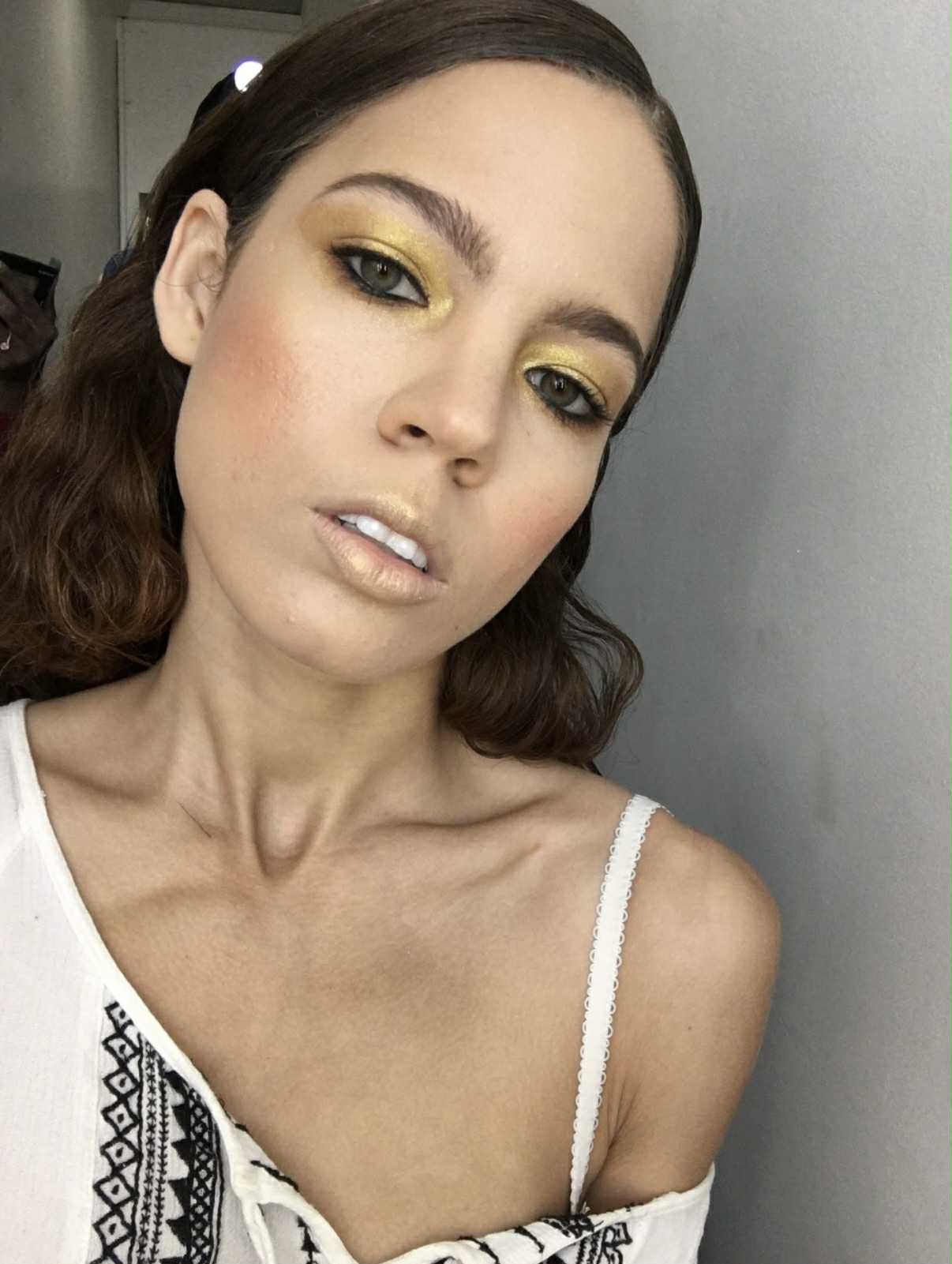 Set Makeup cover photo collage