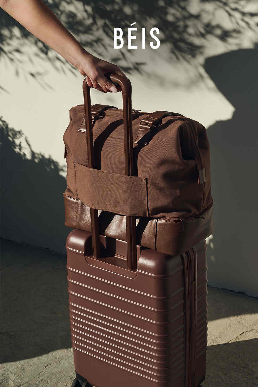 AESTHETIC TRAVEL ESSENTIALS cover photo collage