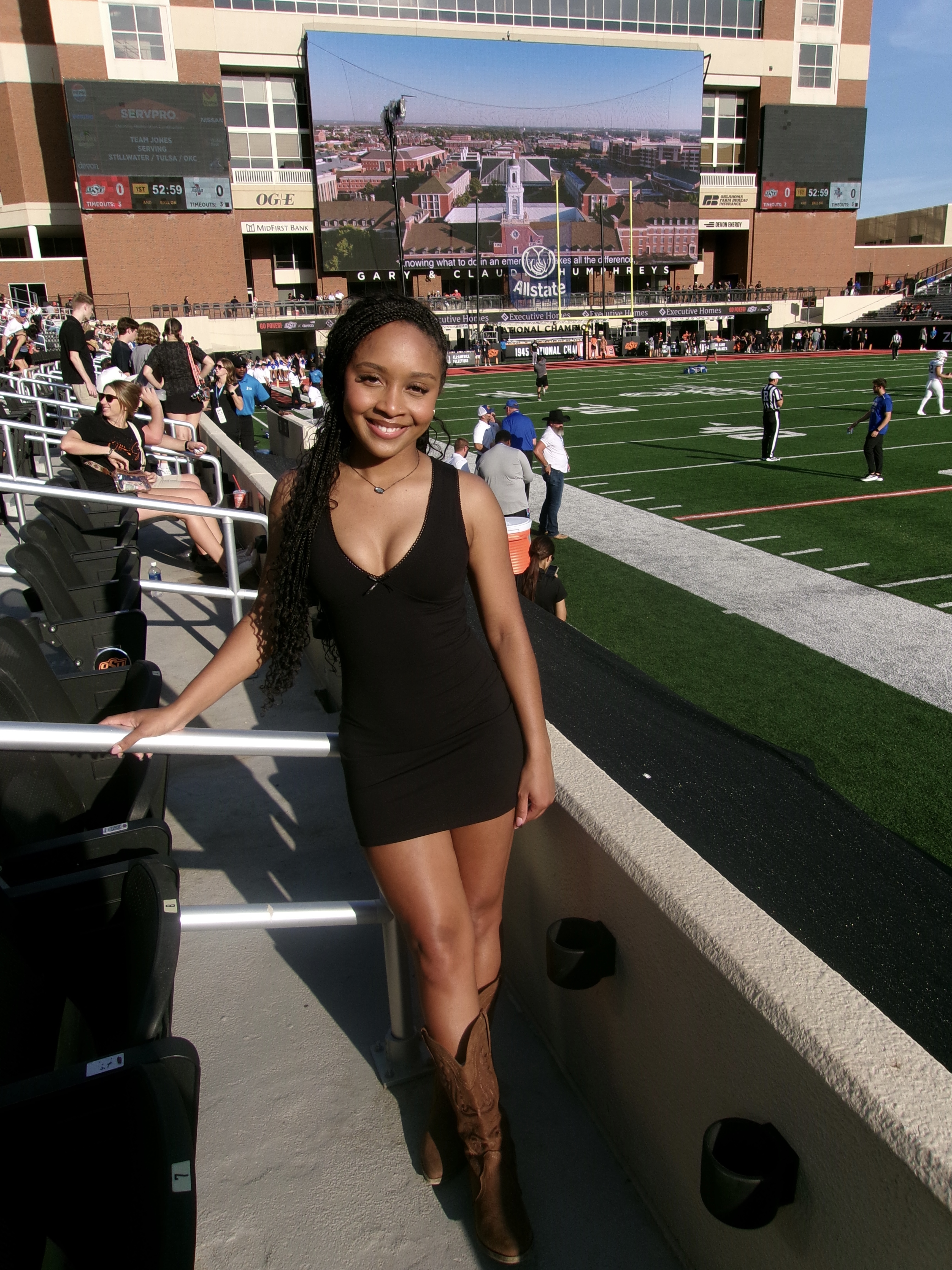 what i wear in a week as a college student cover photo collage