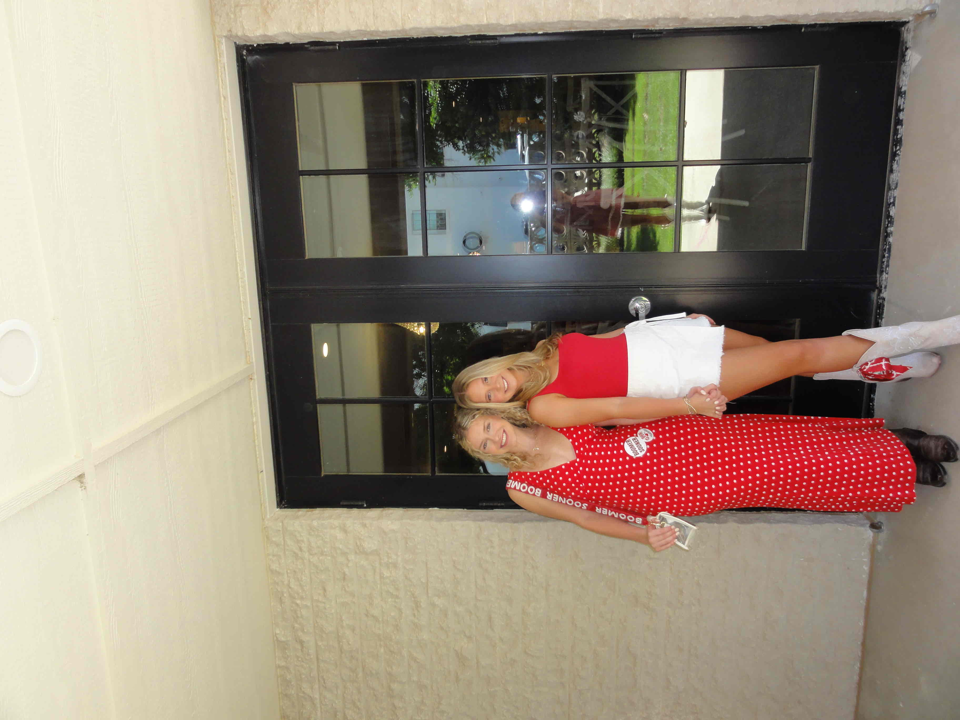 A College Girl’s Guide to Gameday Fashion 🏈🏈 cover photo collage