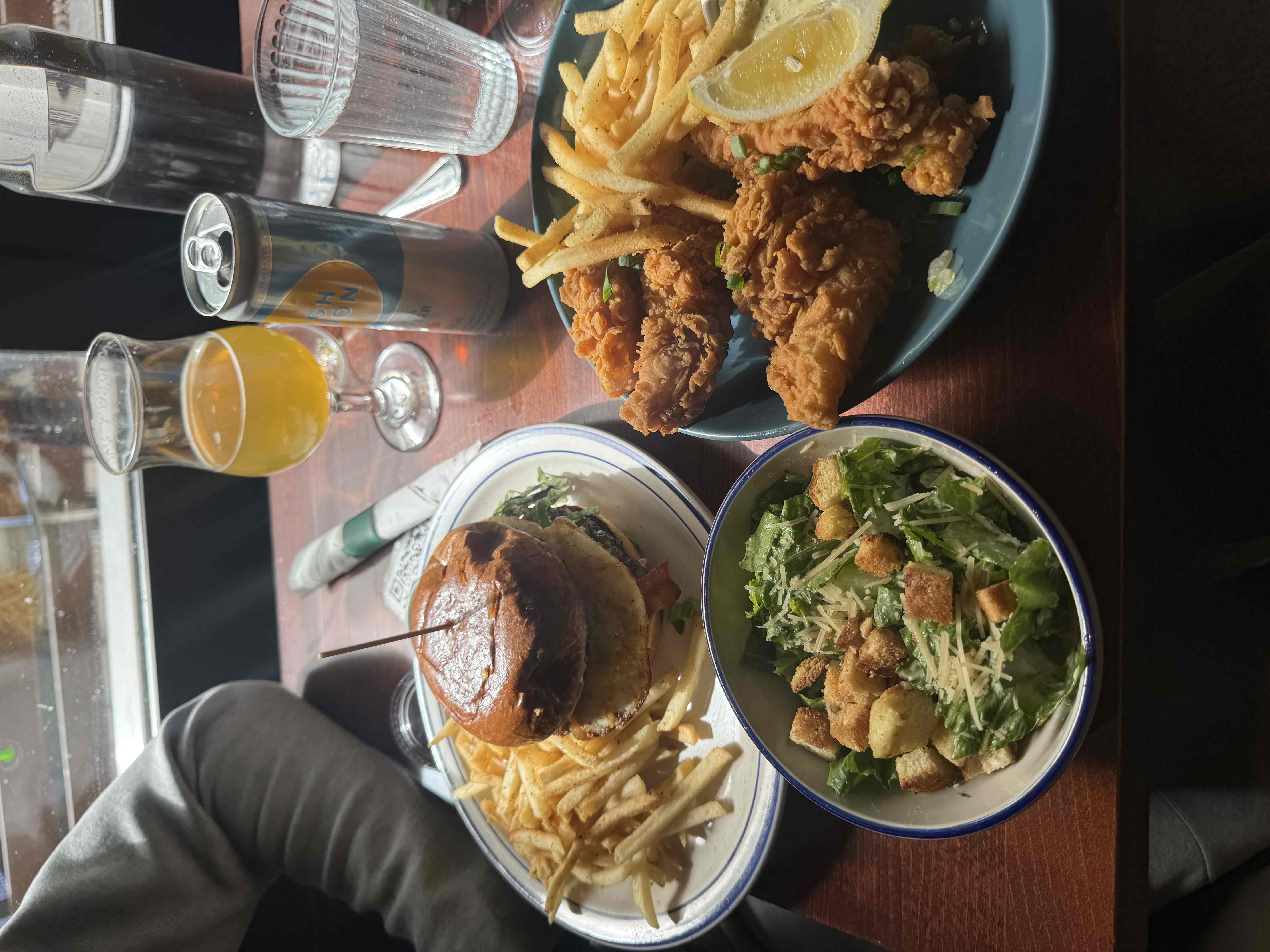 Chicago’s Tastiest Food Spots😋 cover photo collage