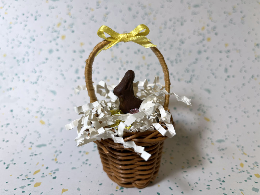 DIY craft: Miniature Easter Baskets cover photo collage